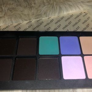 Inglot